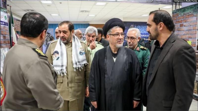 سعیدرضا عاملی از سمت مدیر &laquo;کمیسیون حقوق بشر اسلامی&raquo; در لندن استعفاء داده است/  اين آخوندک در کتابی که نوشته خواستار تفکیک جنسیتی مکان ها و فضاهای مختص زنان در اماکن عمومی بریتانیا شده است