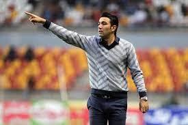 نکونام: برخی قوانین در فوتبال ما خودزنی است؛ فیفا، فیفا نکنید! / نیاز نیست عربستان ما را ببرد؛ خودمان می‌بازیم!