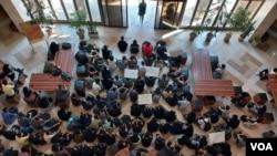 اعتراض ۱۰۰ تن از اساتید دانشگاه‌های ایران به حکم تعلیق حسن باقری‌نیا