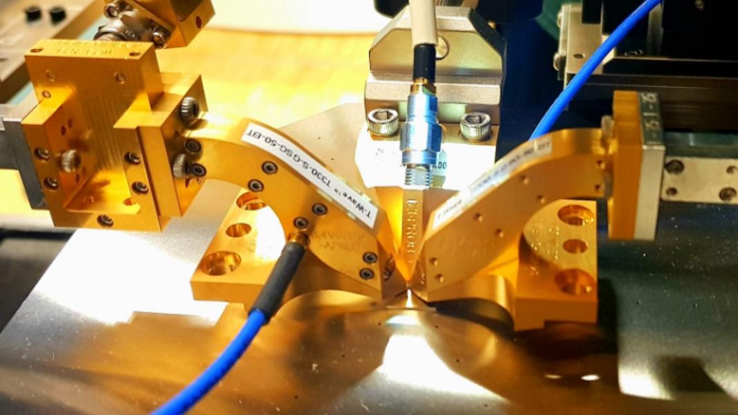 محقق ایرانی در سوئیس با اختراع قطعه‌ الکترونیکی راه رسیدن به 6G را هموار کرد