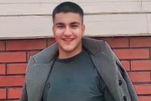 نوجوان ۱۷ ساله ای که دستش را مشت کرده بود، چگونه به قتل رسید؟  - Gooya News