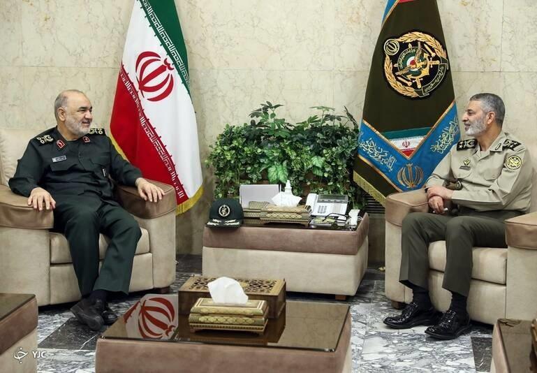 امیر موسوی: دشمن از وحدت ارتش و سپاه خشمگین است / سرلشکر سلامی: با جبهه دشمن هیچگاه در صلح نیستیم
