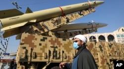 فرمانده ناوگان پنجم نیروی دریایی آمریکا: ایران مهم‌ترین چالش منطقه‌ است