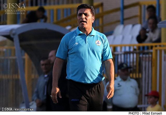 فرزاد حافظی: سرباز نفت هستم/ تا بازی با گل گهر هدایت تیم با من است