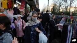 در پی افزایش موارد ابتلا به کرونا در ایران، عضو ستاد ملی مقابله با کرونا از «احتمال آغاز موج نهم» خبر داد