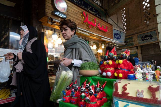 تصاویری از ایران در آستانه آغاز سال جدید خورشیدی؛ «بیا گل ریحون دارم ...»