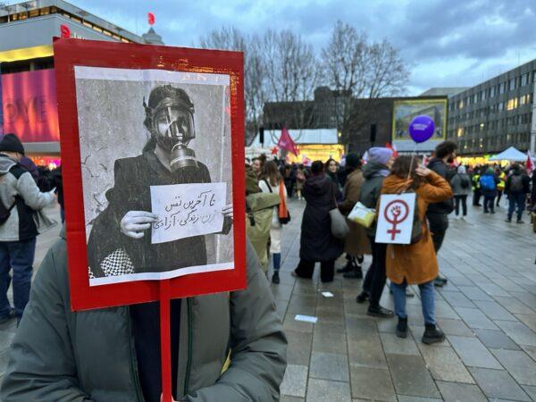 شبکه‌ فمینیست‌ها برای ژینا و مبارزه بی‌وقفه علیه حکومت مردسالار مستقر