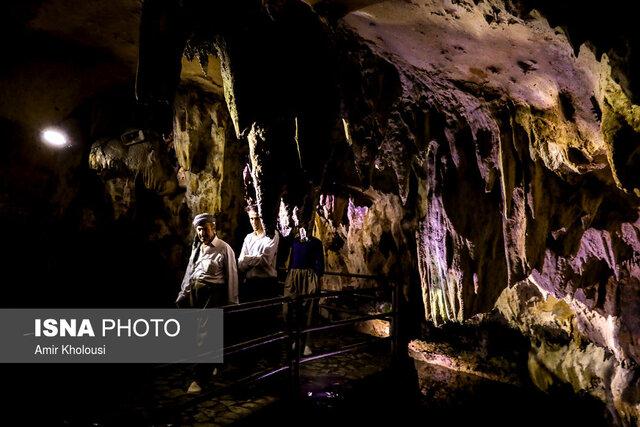 شگفتی گردشگران از زیبایی غار قوری‌قلعه