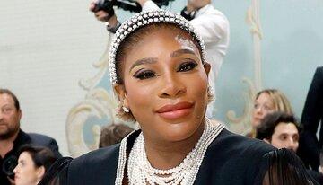 عکس | اسطوره‌ای که در ۴۱ سالگی باردار شد!