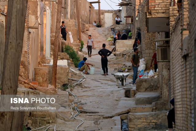 عدم تاب‌آوری اهواز مساله‌ساز می‌شود / جمعیت حاشیه‌نشین اهواز روز به روز در حال افزایش است