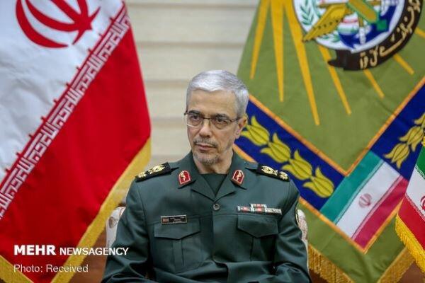 تبریک سرلشکر باقری به دبیر جدید شورای عالی امنیت ملی