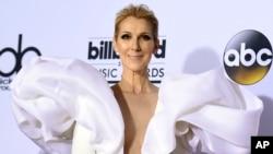 سلین دیون خواننده مشهور همه کنسرت‌های یکسال آینده را لغو کرد