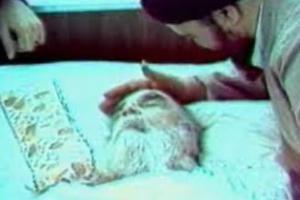 علت واقعی مرگ خمینی، ناگفته‌های بیماری و بیمارستان خصوصی روح الله خمینی  - Gooya News