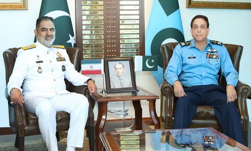 امیر دریادار ایرانی با فرمانده نیروی هوایی پاکستان دیدار کرد