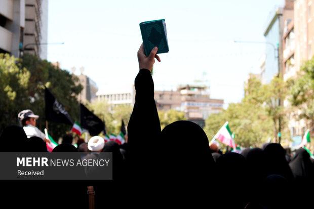 راهپیمایی مردم بادرود در پی اهانت به ساحت مقدس قرآن کریم