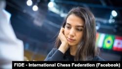 تداوم کوچ ورزشکاران؛ سارا خادم‌الشریعه، استاد شطرنج‌باز ایرانی تبعه اسپانیا شد