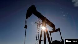 پیش‌بینی کارشناسان: قیمت جهانی نفت تا پایان امسال حدود ۸۰ تا ۱۰۰ دلار خواهد بود