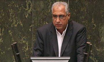 حسین‌زهی: نقد از پشت تریبون و بدون راهکار قابل پذیرش نیست