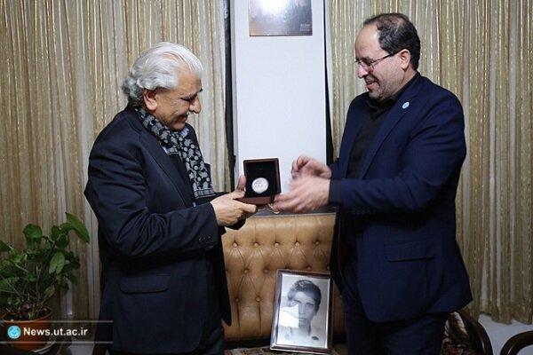 دعوت رئیس دانشگاه تهران از استاد سرشناس هنرهای نمایشی
