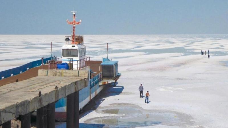  دریاچه ارومیه یا صحرای نمک ارومیه؛ تازه ترین تصاویر از هولناک ترین فاجعه زیست  محیطی ایران/ ۳ دهه هشدار آخرش شد این ... 