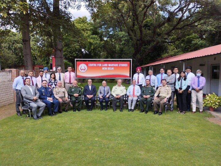 بازدید سردار احمدی مقدم از مرکز مطالعات جنگ نیروی زمینی هندوستان