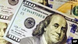 گزارش: آمریکا برای مقابله با قاچاق دلار به ایران درخواست عراق برای پول نقد بیشتر را رد کرد