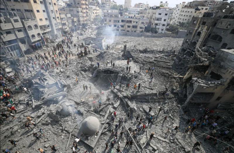 بمباران وحشتناک غزه توسط جنگنده های اسرائیل با بمب های فسفری+ فیلم/ افزایش تعداد تلفات اسرائیل به 1200 کشته و 2900 زخمی/ تعداد شهدای غزه به 950 نفر رسید/ لحظه اصابت موشک هدایت شونده حزب الله به نفربر اسرائیل+فیلم