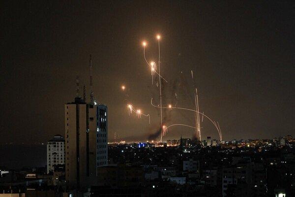 بمباران وحشیانه نوار غزه در ساعات بامدادی با ده‌ها شهید و زخمی