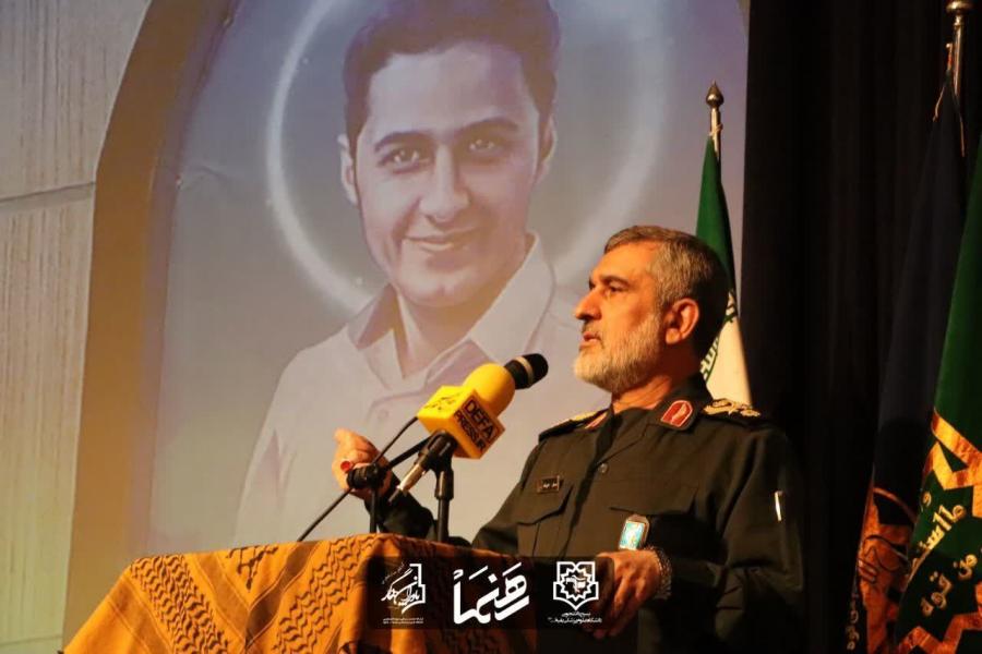 سومین سالگرد شهادت بسیجی جهادگر کسری اسمعیلی و ۲۰ سالگی قرارگاه یاوران جهادگر + عکس