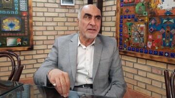 دادگاه احمدی نژاد باید علنی باشد /او جثه اش کوچک اما توطئه اش بزرگ است