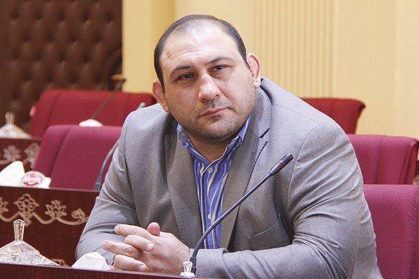 علیرضا رضایی: خیلی از قهرمانان ما محتاج نان شب‌شان هستند+فیلم