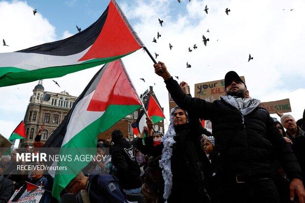 تماشای گردهمایی هنرمندان در «ساعت به وقت قدس»