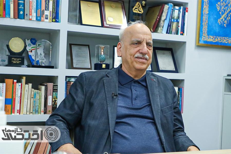 پیش بینی روند قیمت دلار تا پایان ۱۴۰۲