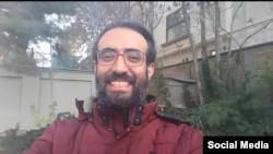 هشدار درباره سلامت علی عبدی در بازداشت اطلاعات سپاه: «در آستانه نابینایی» است