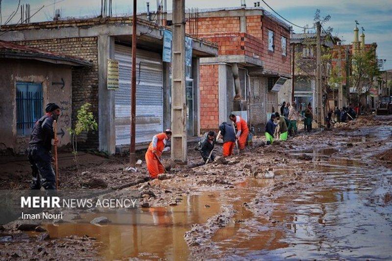 برآورد اولیه خسارت سیلاب در شهرستان نور