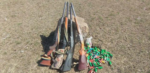 دستگیری شکارچیان روباه و کشف دو قبضه اسلحه در شهرستان دلفان