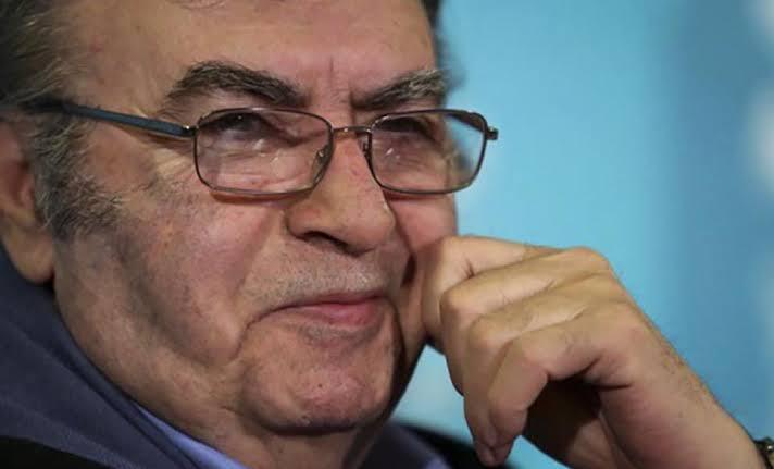 ناصر طهماسب گوینده و صداپیشه برجسته بدرود حیات گفت / توضیح پسر طهماسب درباره دفن بی‌سروصدای استاد در روزی که گذشت + ویدیو