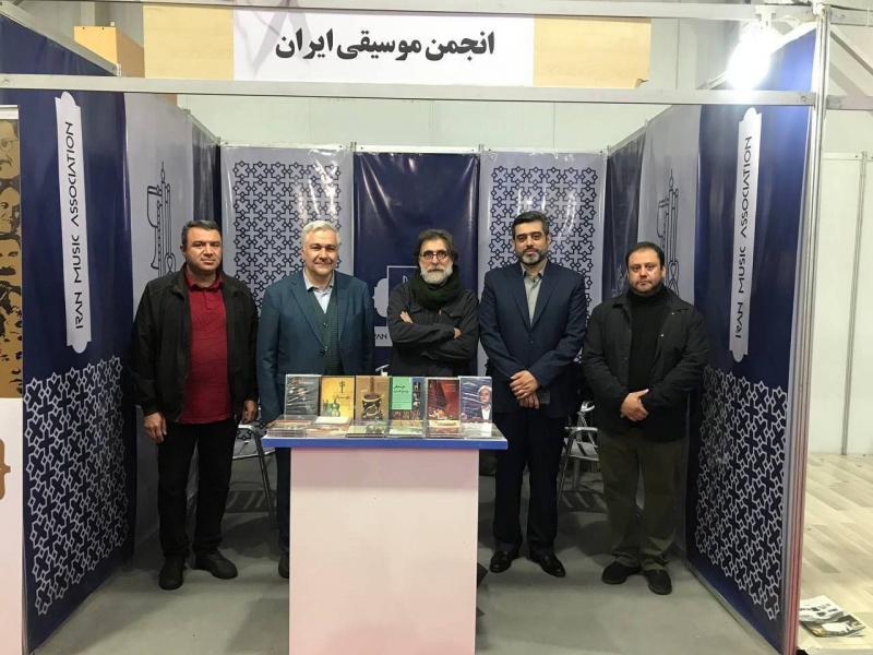 بازدید مدیرعامل بنیاد رودکی از نمایشگاه صنعت موسیقی