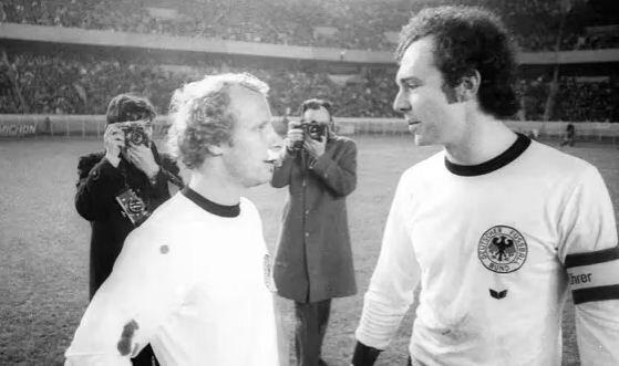 پیشنهاد فوگتس برای بزرگداشت بکن‌باوئر