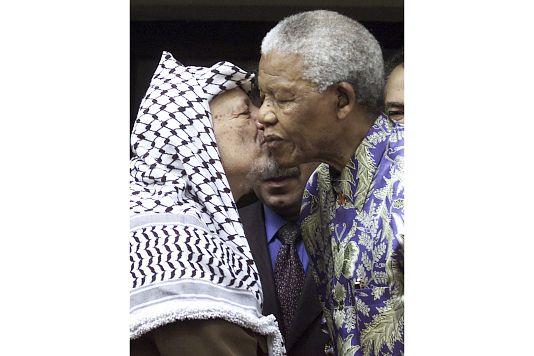 حمایت آفریقای جنوبی از فلسطینی‌ها چگونه با پرونده نسل‌کشی در این کشور عجین شده است؟