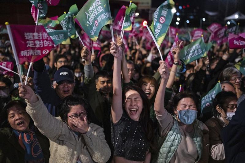 «دهن‌کجی» رای‌دهندگان تایوانی به چین، حزب حاکم برای سومین دوره پیاپی در قدرت ابقا شد