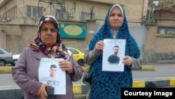 حضور وکلا و اعضای خانواده چهار زندانی کُرد مقابل زندان اوین؛ درخواست لغو حکم اعدام و برگزاری دادگاه علنی