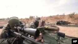 آسوشیتدپرس: حماس از سلاح‌های ساخت چند کشور از جمله ایران علیه اسرائیل استفاده می‌کند 