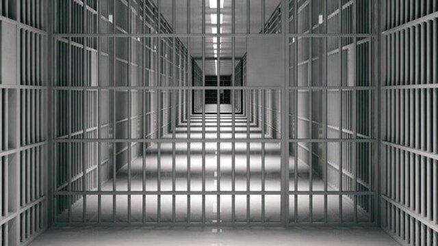 عبدالله مومنی با اصرار خودش به زندان رفت