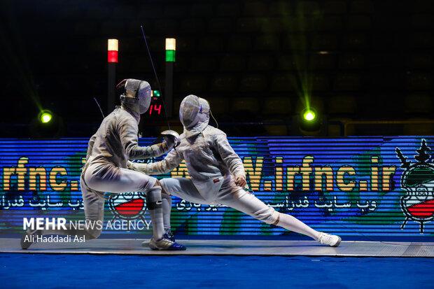  صدرنشینی دانشگاه آزاد در دور رفت اسلحه سابر لیگ برتر شمشیربازی