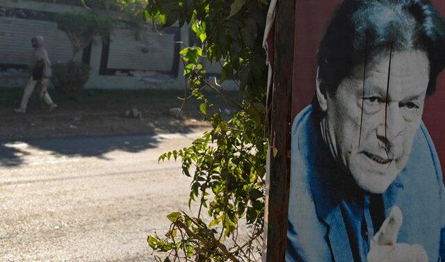 عمران خان و حزبش از کارزار انتخاباتی پاکستانی حذف شدند