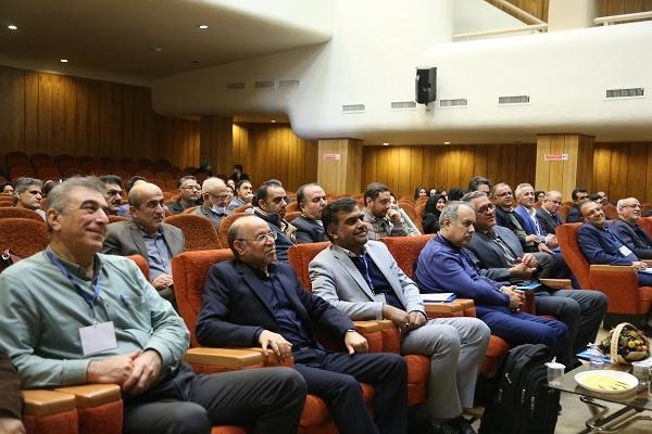 برگزاری اولین همایش ملی به نژادی گیاهان دارویی در دانشگاه شهید باهنر کرمان