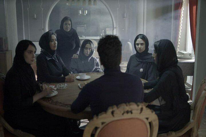 «در سایه سرو» جایزه گرفت/ «قصه پری‌ها» در نیاوران کلید خورد