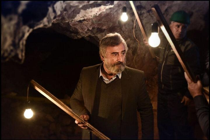 نگاهی به«آبی روشن»/از ملودرام اخلاقی تا موسیقی که میزانسن می‌چیند