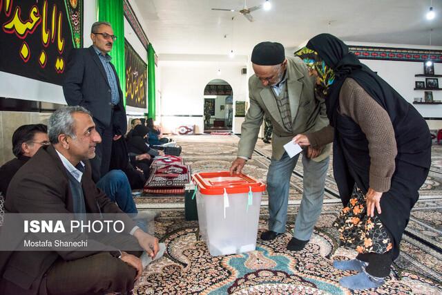 محسنی‌بندپی: مردم انتخابات را جدا از عملکرد مدیریتی برخی دستگاه‌ها بدانند